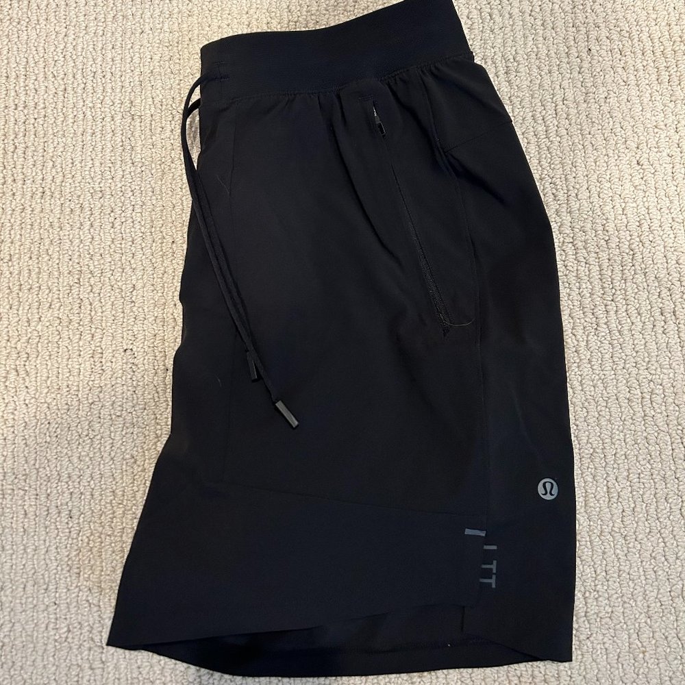 Lululemon License to Train Shorts 7"